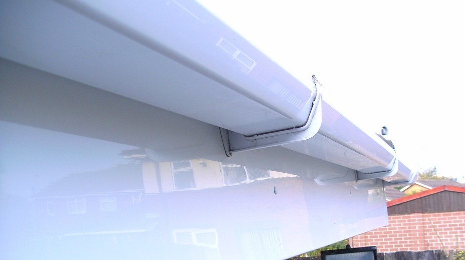 AG Window Cleaning - Gutter/Fascia after picture